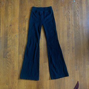 GOOD American Flare Leggings